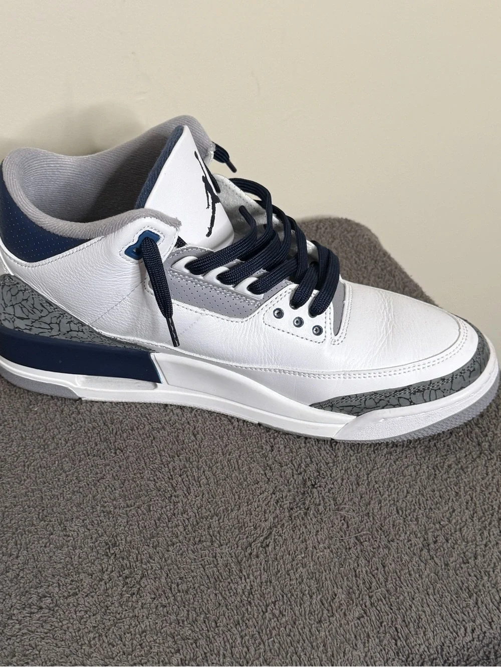 Air Jordan 3 Retro Midnight Navy 2023 Men’s size 11